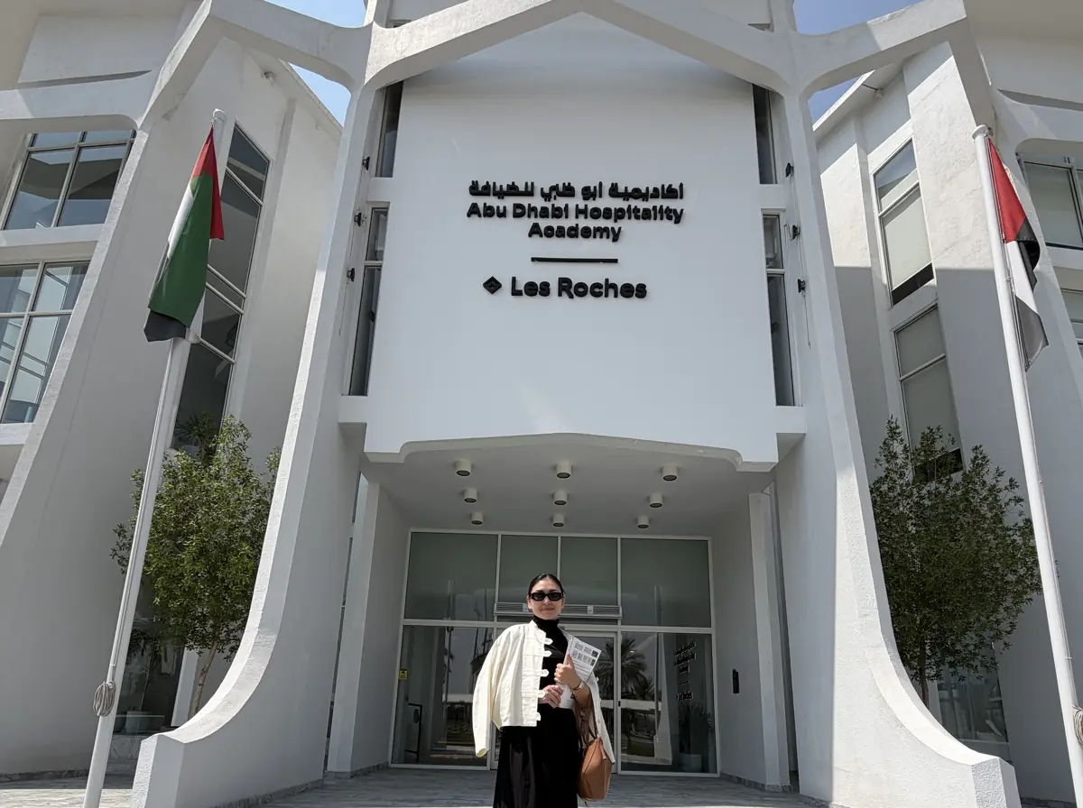 Команда iBridge в Les Roches Abu Dhabi, Абу-Даби
